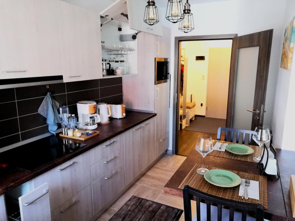 Wooden Touch Studio Brasov Ngoại thất bức ảnh