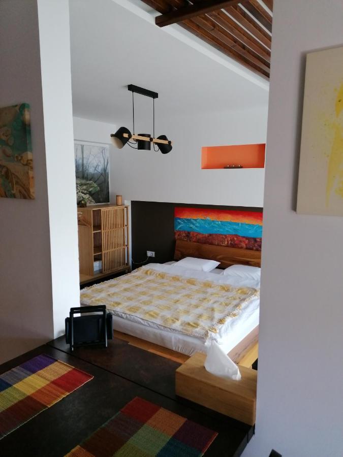 Wooden Touch Studio Brasov Ngoại thất bức ảnh
