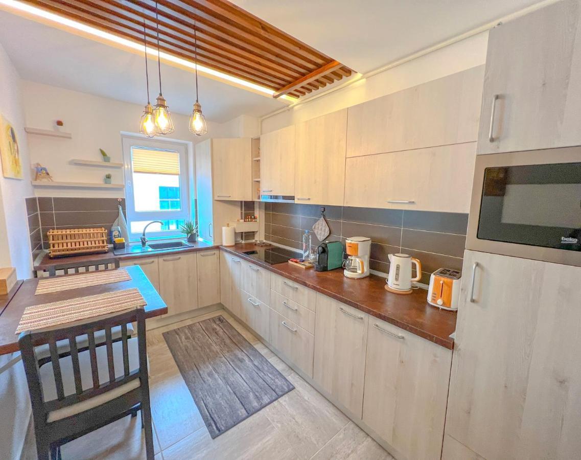 Wooden Touch Studio Brasov Ngoại thất bức ảnh